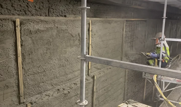 Ruiskubetonoija työssään